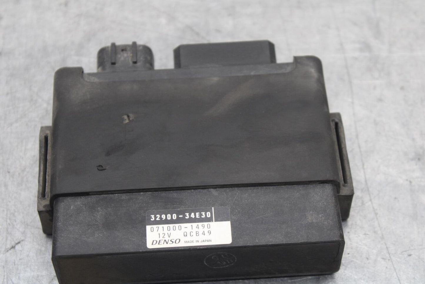 1999 Suzuki GSXR600 ECU COMPUTER CONTROLLER UNIT BLACK BOX 32900-34E30 BB608