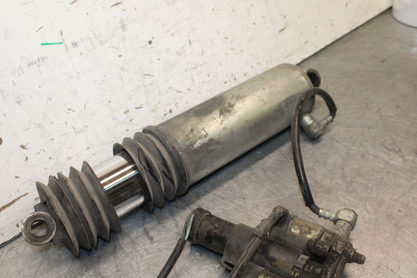93-00 HONDA GOLDWING 1500 GL1500SE REAR SHOCK & COMPRESSOR BB700