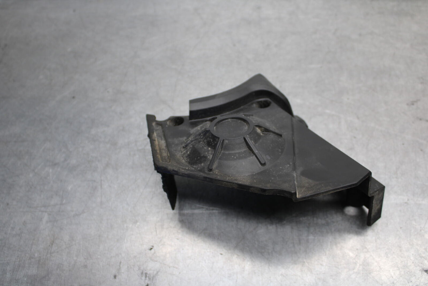 20-23 APRILIA RS660 ENGINE SPROCKET COVER BB643