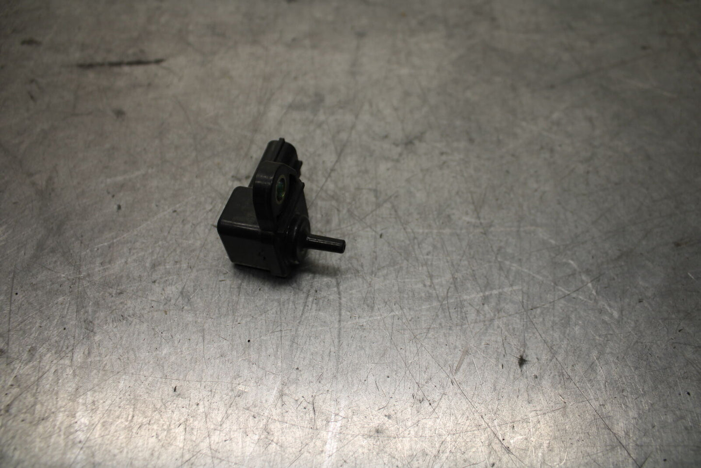 03-04 TRIUMPH DAYTONA 600 MAP MASS AIR FLOW PRESSURE SENSOR BB745