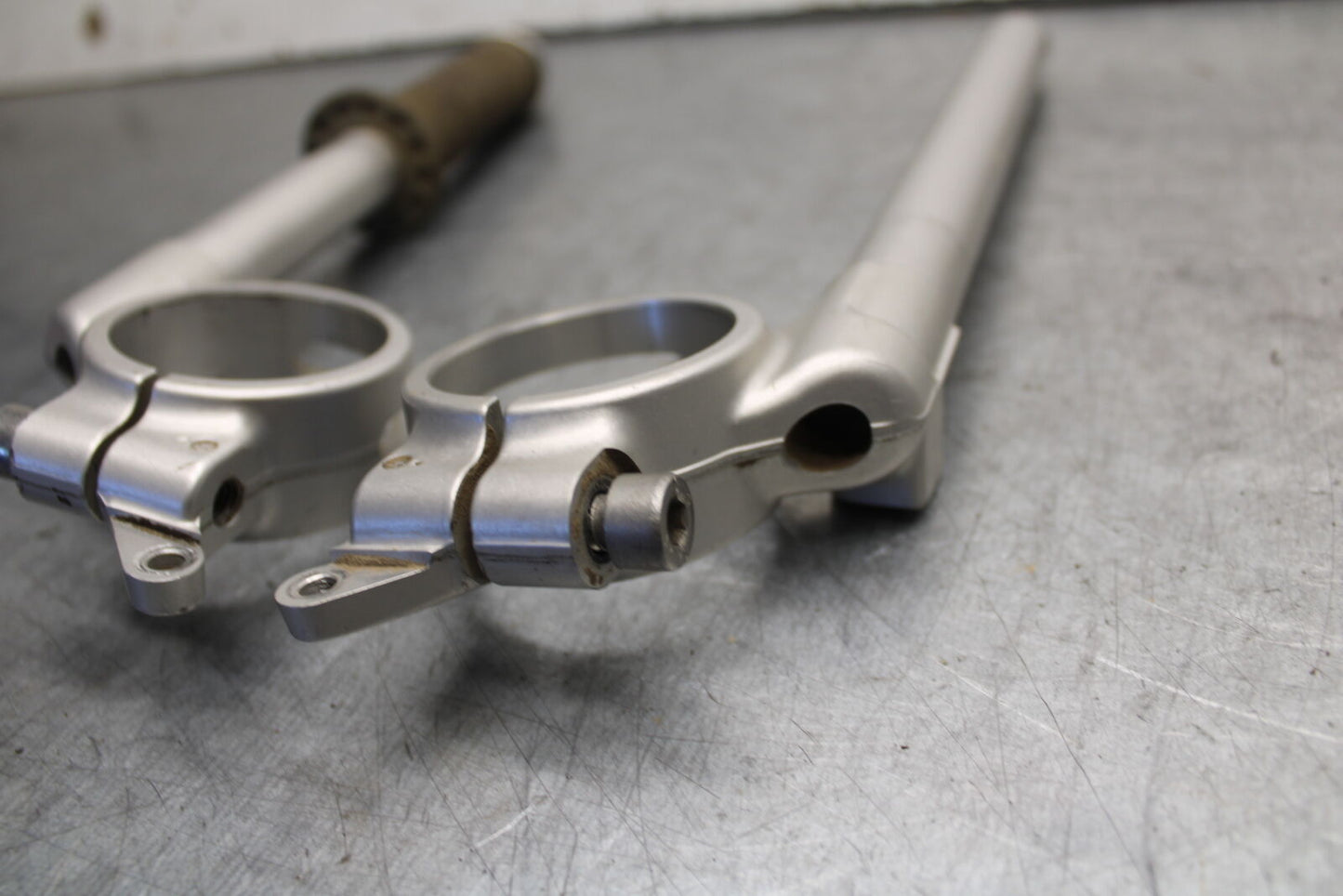 09-11 TRIUMPH DAYTONA 675 LEFT RIGHT CLIP ON ONS HANDLEBARS PAIR SET BB652