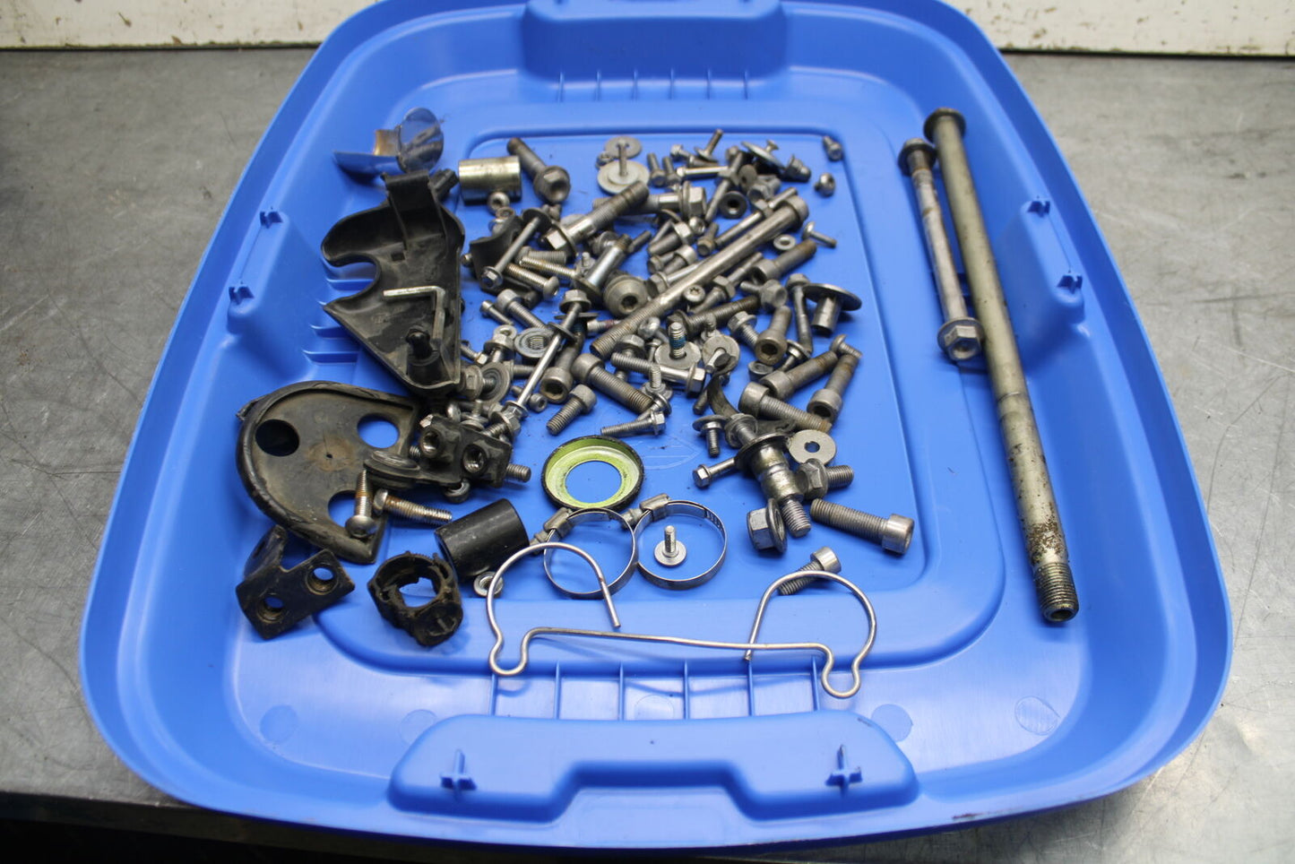 14-16 TRIUMPH AMERICA LT ENGINE MOUNTING BOLTS HARDWARE MOTOR SCREWS BB720