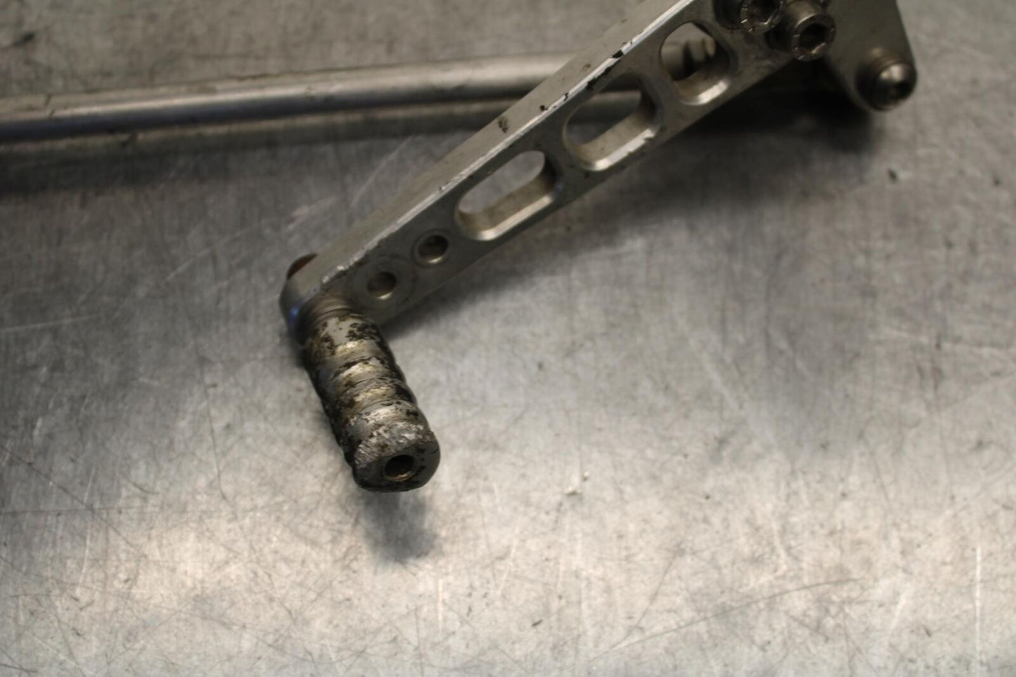 01-03 SUZUKI GSXR600 RIGHT LEFT REARSETS REAR SET DRIVER FOOT PEGS  BB639