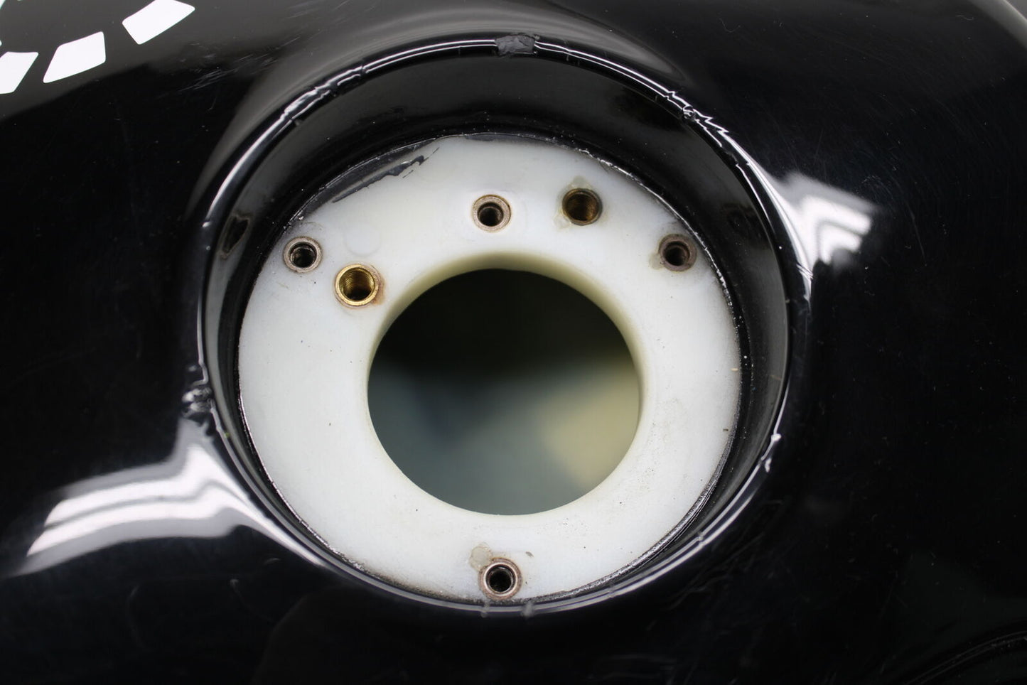 21-24 APRILIA TUONO 660 FACTORY GAS TANK FUEL CELL PETROL RESERVOIR BB733