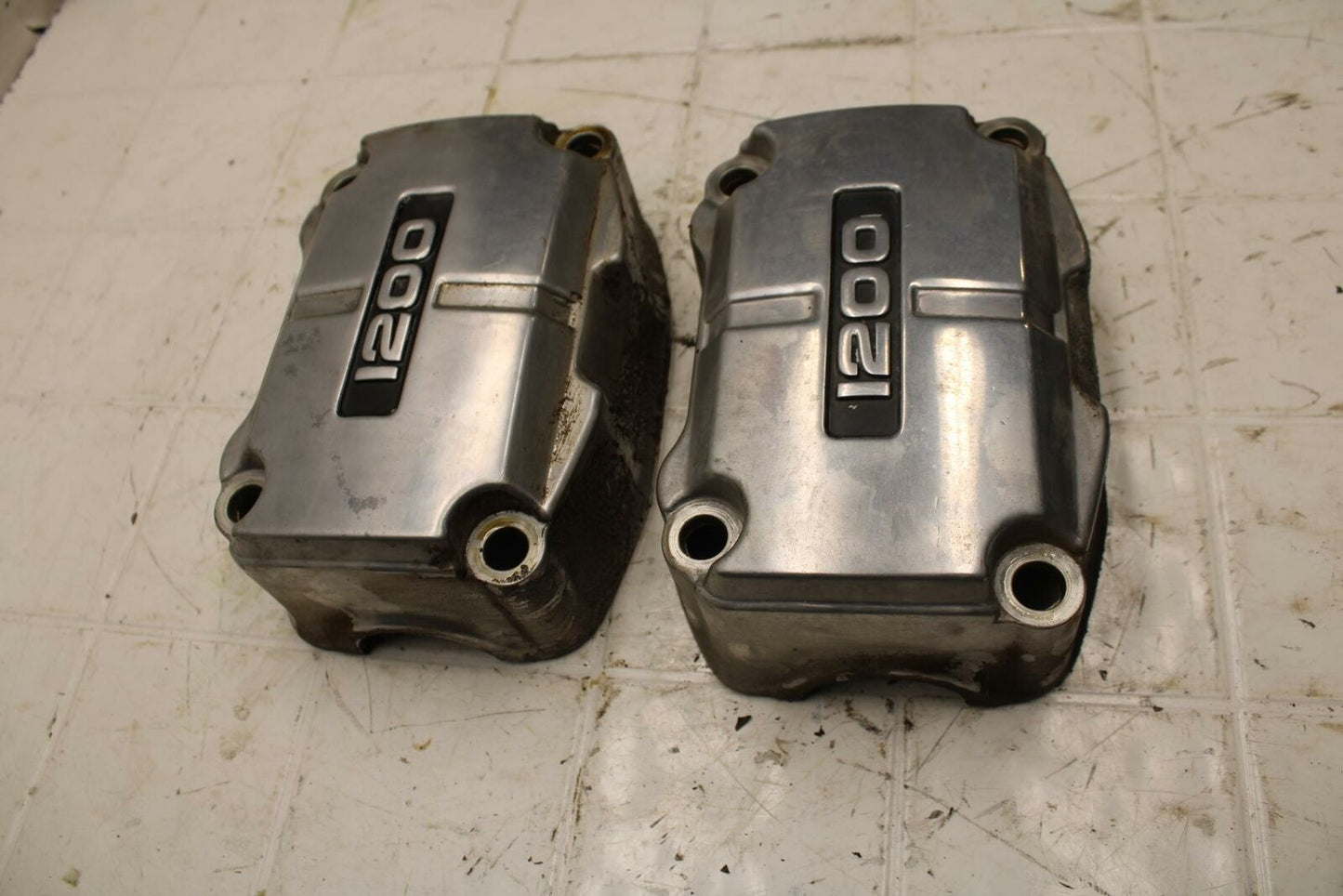 84-87 HONDA GOLDWING 1200 ENGINE TOP END CYLINDER HEAD COVERS BB406