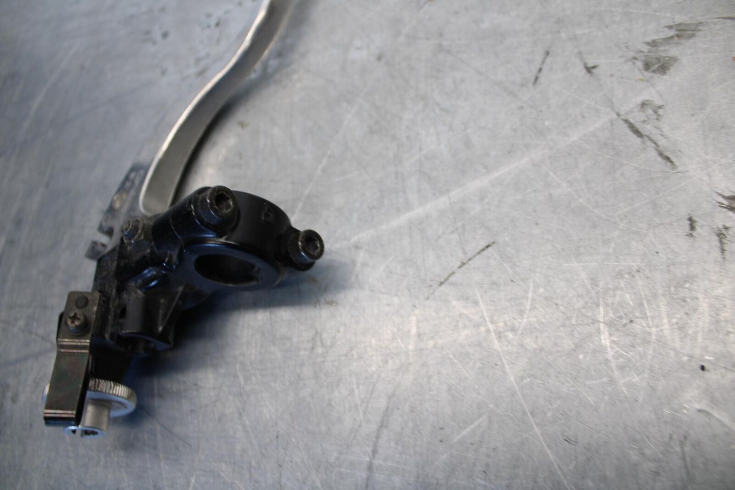 2006 Triumph Daytona 675 Triple CLUTCH PERCH MOUNT WITH LEVER BB434