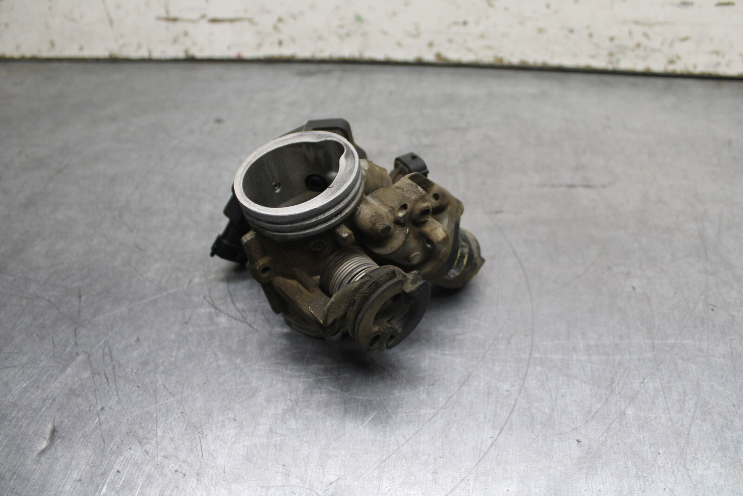 13-16 KTM 390 DUKE MAIN FUEL INJECTORS / THROTTLE BODIES BB748