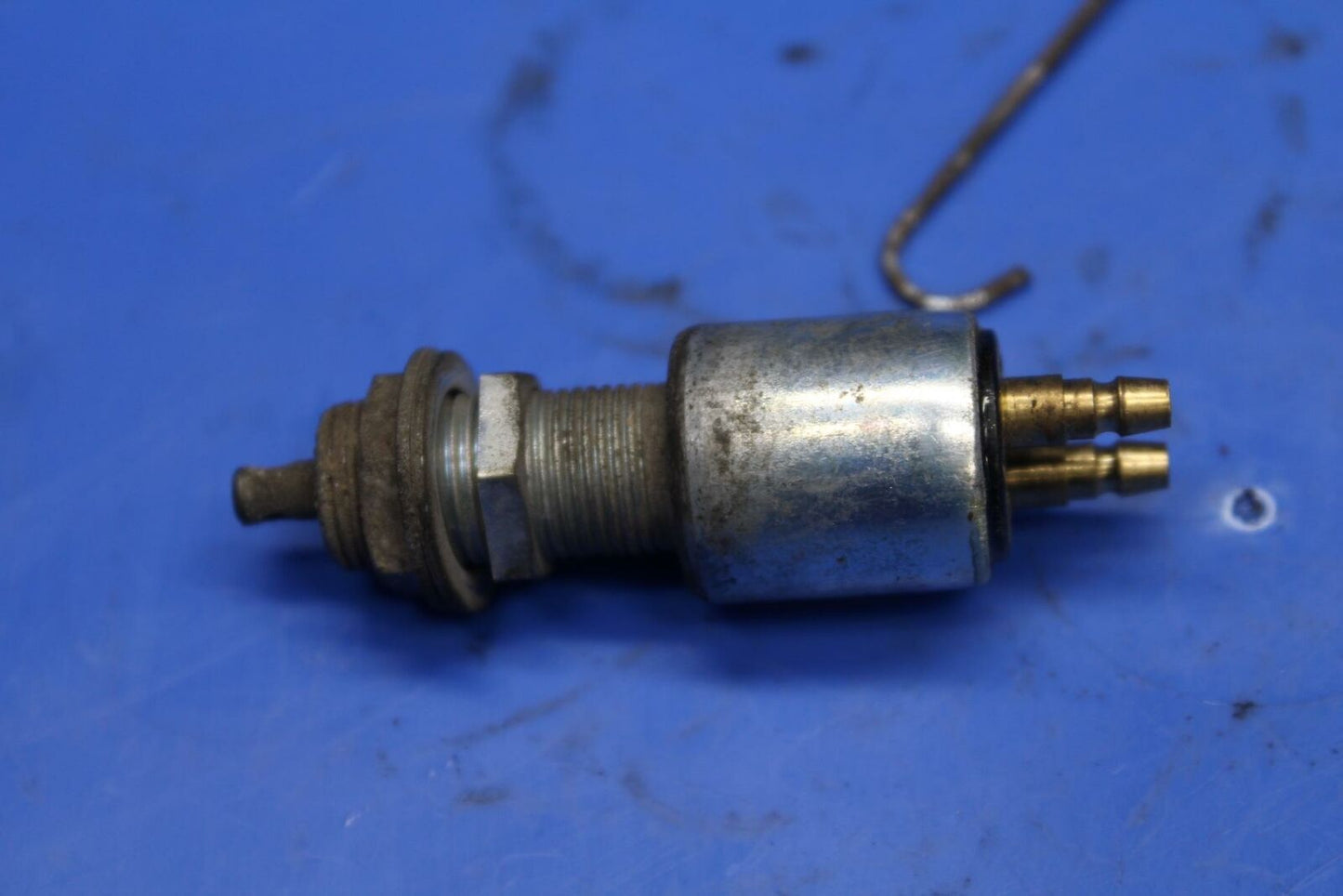 78 SUZUKI GS550E REAR BACK BRAKE SENSOR SWITCH BB212