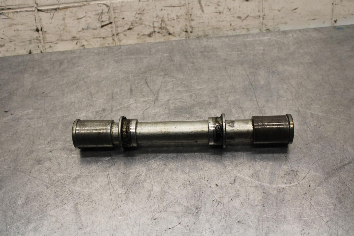 2000 Kawasaki Ninja ZX9R ZX900F FRONT WHEEL RIM AXLE PIVOT BOLT 41068-1404 BB70