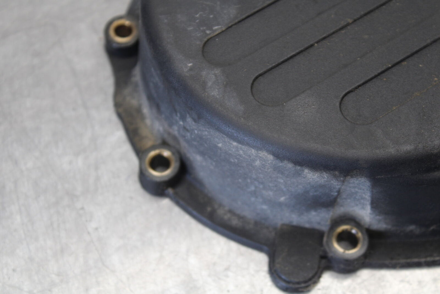 01-06 TRIUMPH TIGER 955I ENGINE SPROCKET COVER BB693