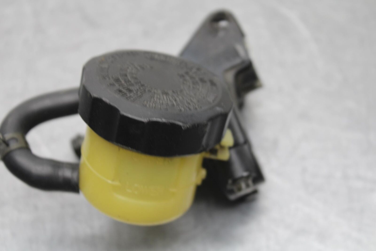 01-03 SUZUKI GSXR600 FRONT BRAKE MASTER CYLINDER BB639