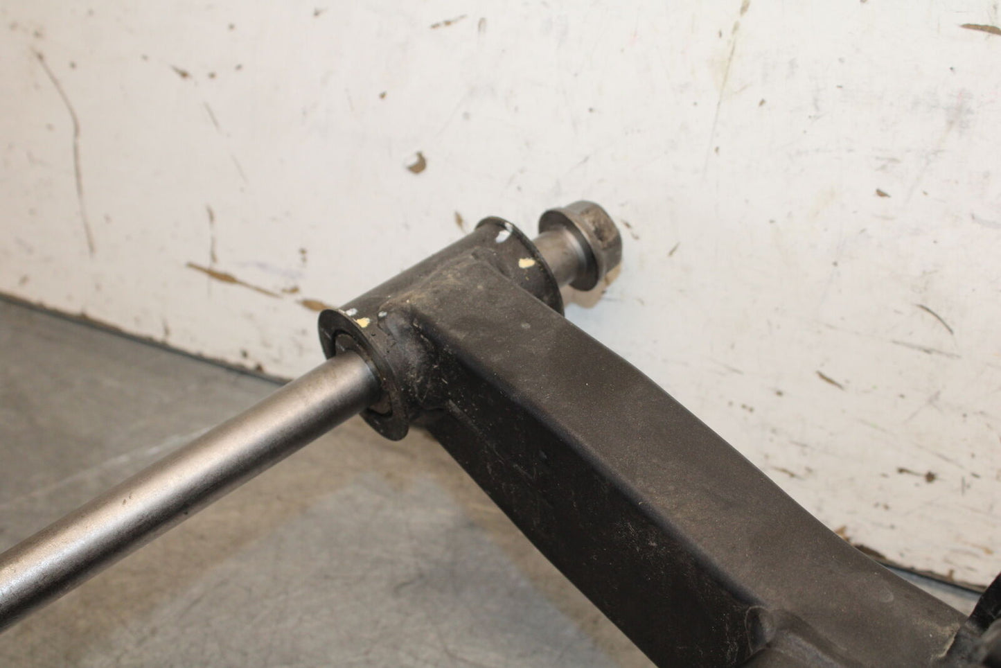 18-23 KAWASAKI NINJA 400 REAR SWINGARM BACK SUSPENSION SWING ARM BB679