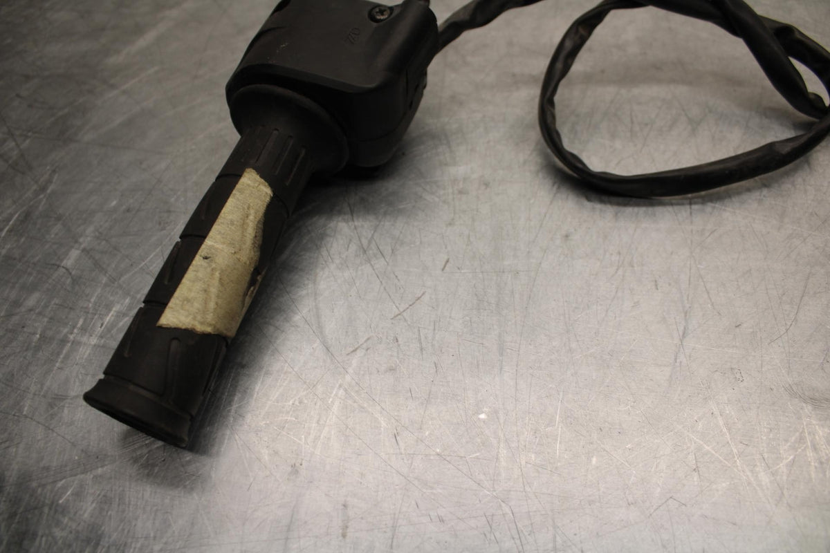 11-14 KAWASAKI VERSYS 650 LE 650C RIGHT HANDLE KILL OFF START SWITCH BB498
