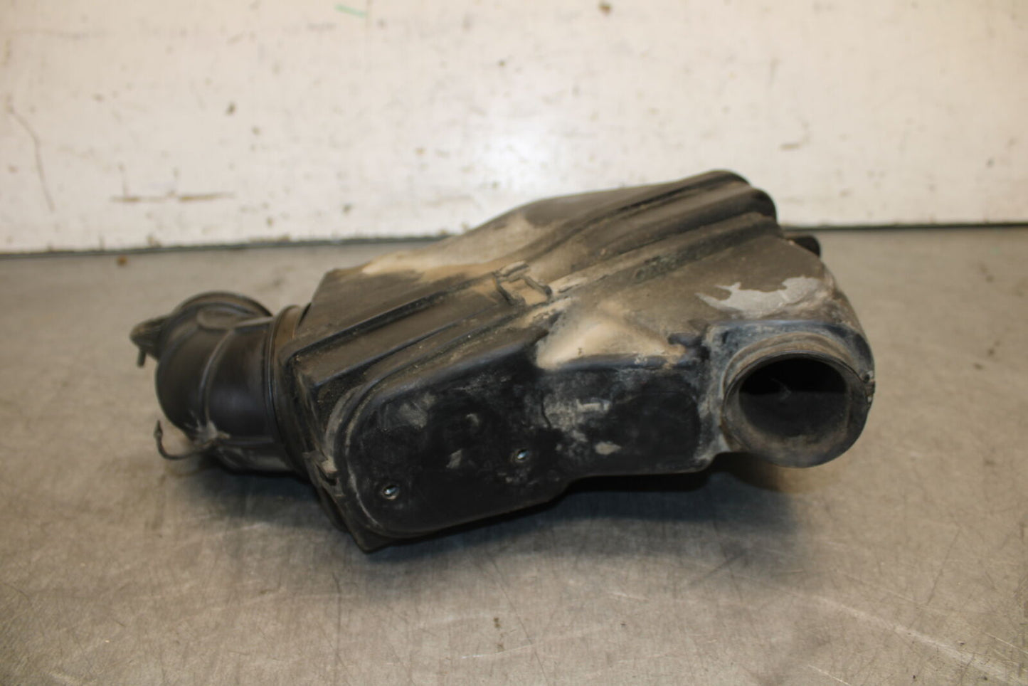 87-03 SUZUKI INTRUDER 1400 VS1400GLP AIRBOX AIR INTAKE FILTER BOX BB702