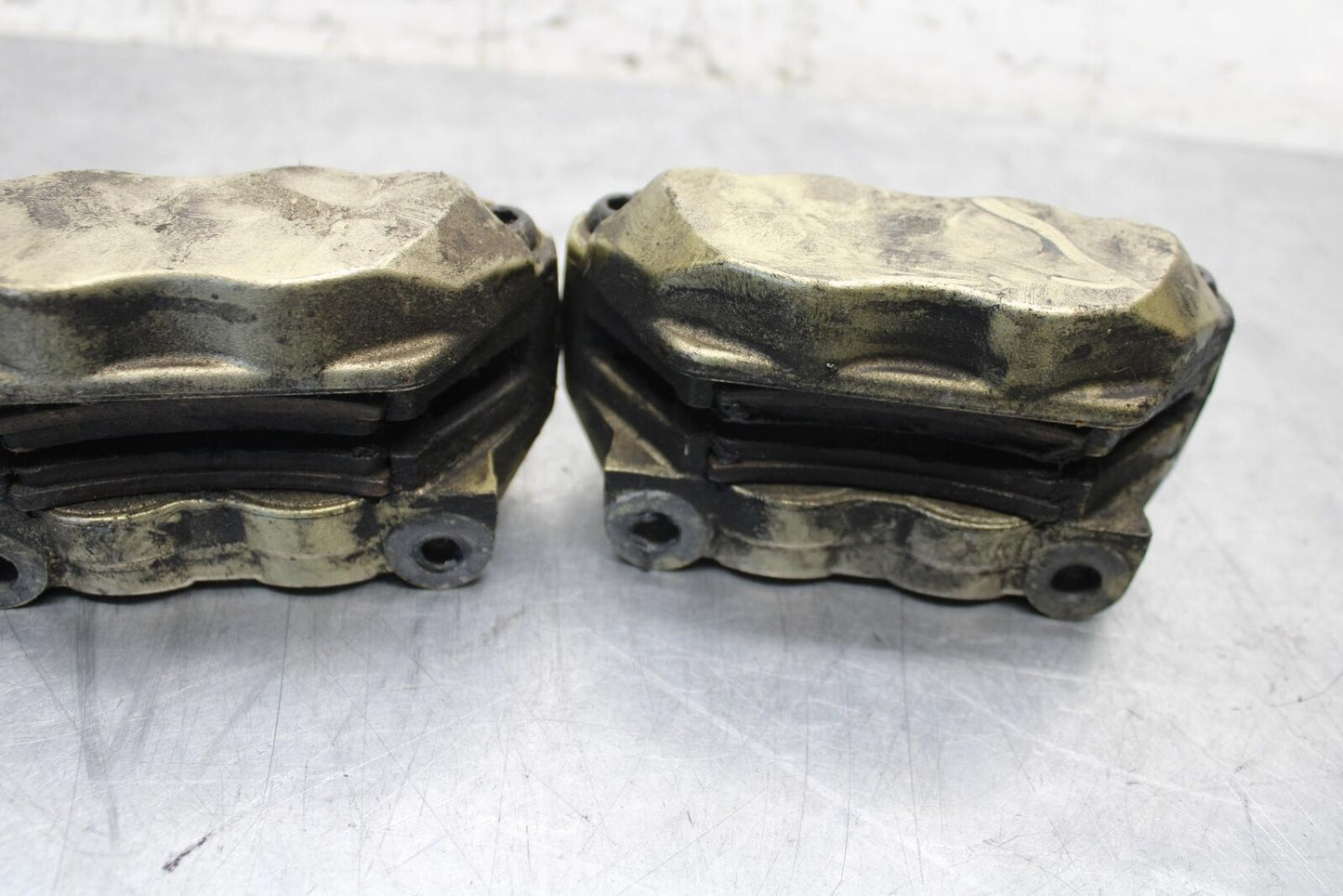 2008 Aprilia Shiver 750 SL750 RIGHT LEFT FRONT BRAKE CALIPER SET CALIPERS BB551