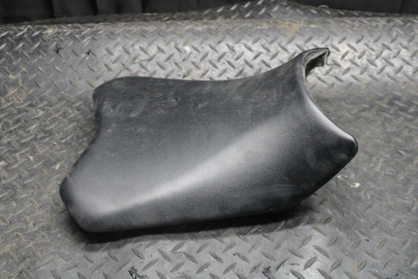 17 KAWASAKI NINJA 300 FRONT DRIVERS SEAT PAD SADDLE PILLION BB215