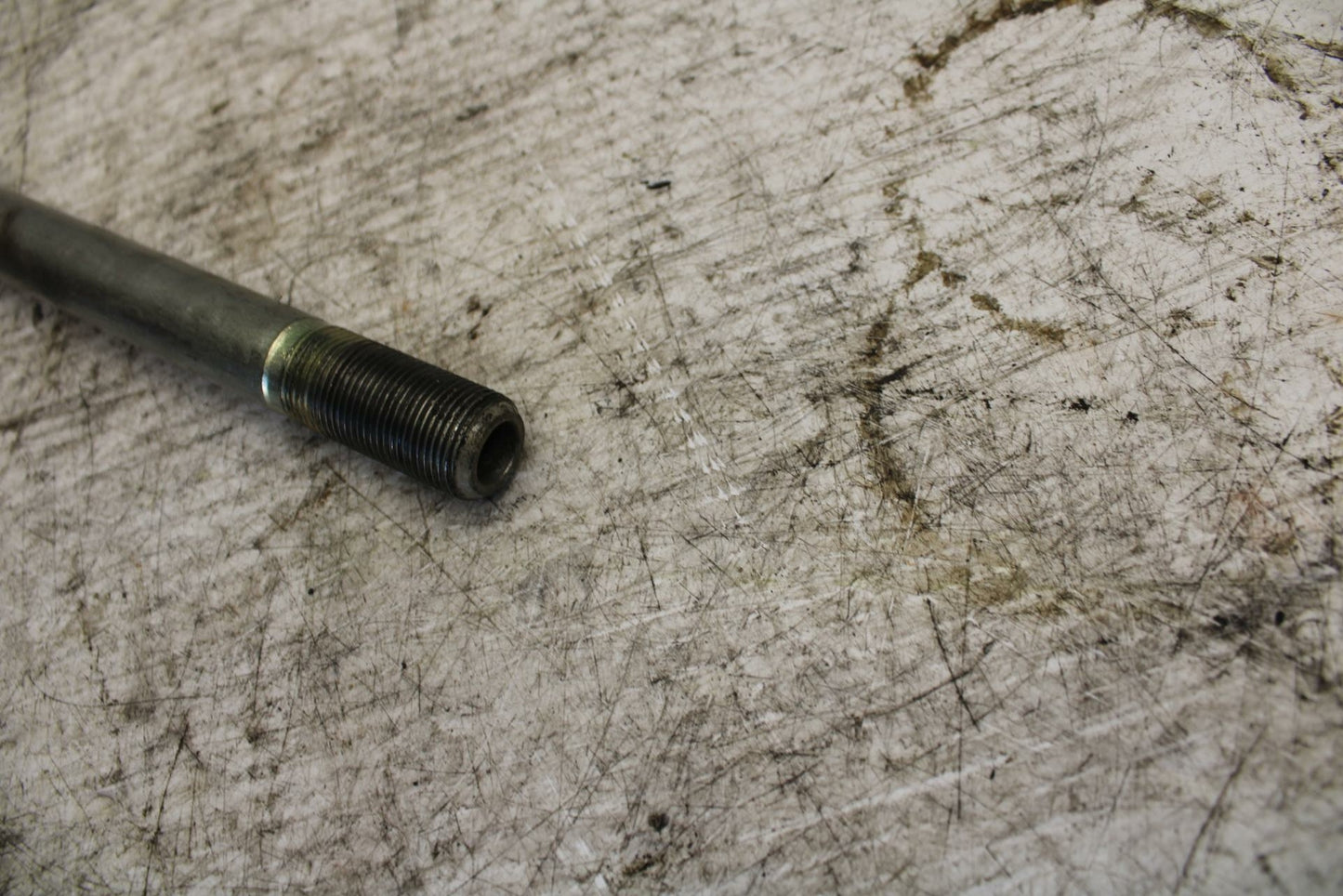 07-09 KAWASAKI VERSYS 650 FRONT WHEEL RIM AXLE PIVOT BOLT BB302