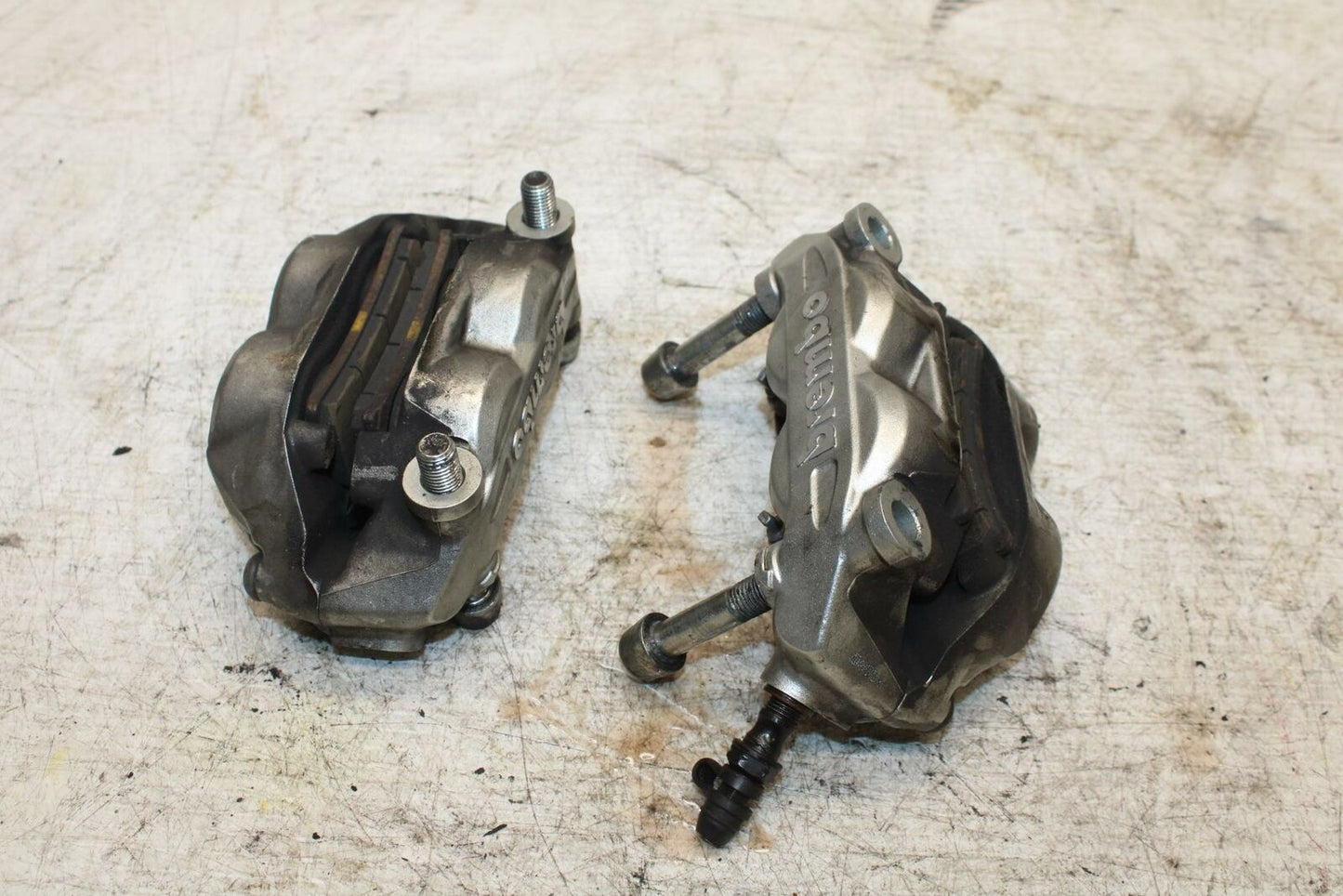 08-10 DUCATI 848 RIGHT LEFT FRONT BRAKE CALIPER SET PAIR CALIPERS BB369