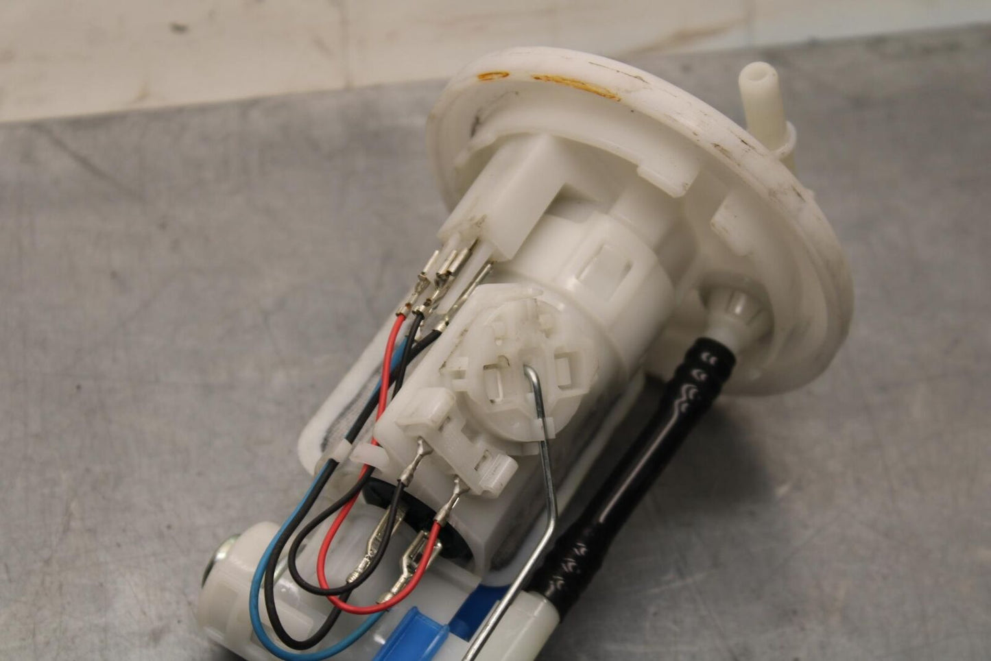 19-21 YAMAHA YZF R3 FUEL PUMP GAS PETROL SENDER UNIT BB588