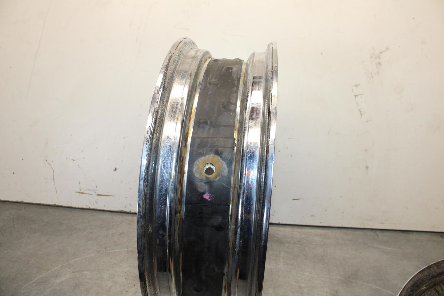 2013 Suzuki Boulevard C50T REAR WHEEL RIM BB625