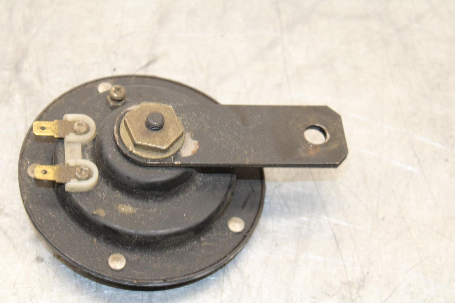 1977 Yamaha XS750 HORN SIGNAL 1J7-83371-22-00 BB554