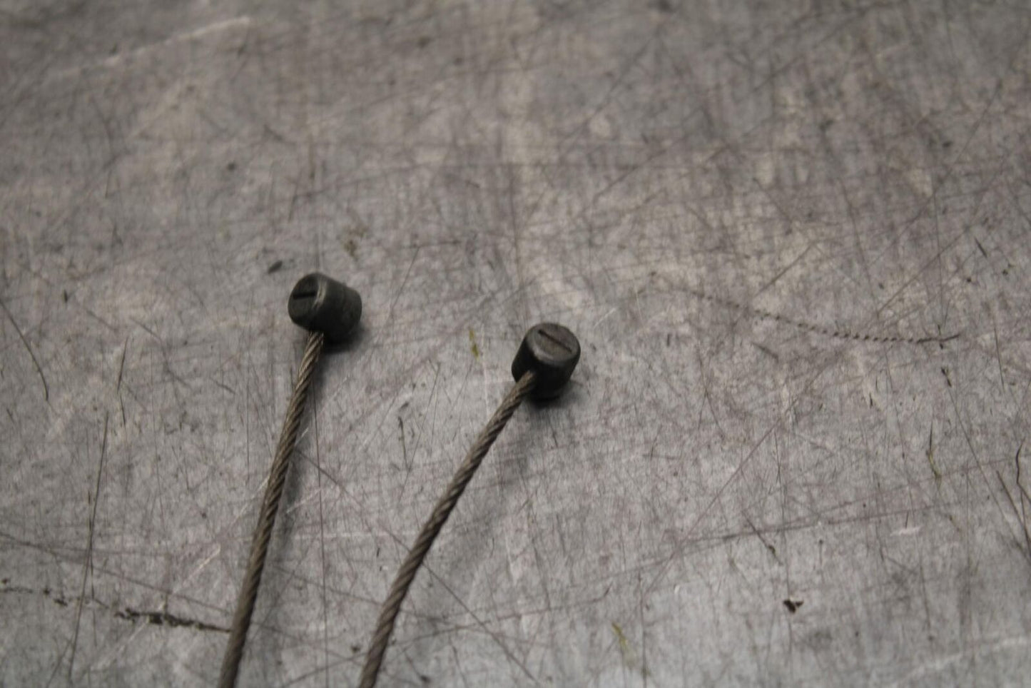 01 SUZUKI GSXR1000 THROTTLE CABLES LINES BB100 #B