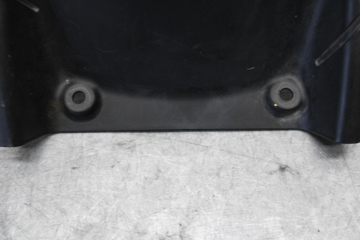 2016 Aprilia Tuono V4 1100 RR ABS REAR BACK WHEEL TIRE HUGGER FENDER 858782 BB53