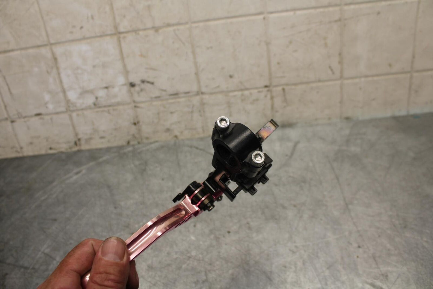 2008 Kawasaki Ninja ZX10R ZX1000E CLUTCH PERCH MOUNT WITH LEVER BB524