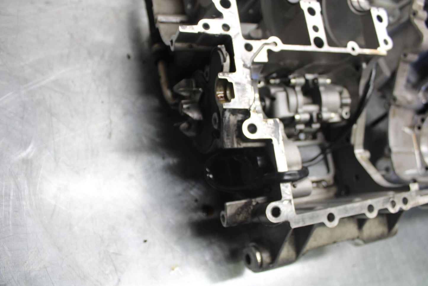 2010 Aprilia RSV1000R ENGINE MOTOR CRANKCASE CRANK CASES BLOCK BB513