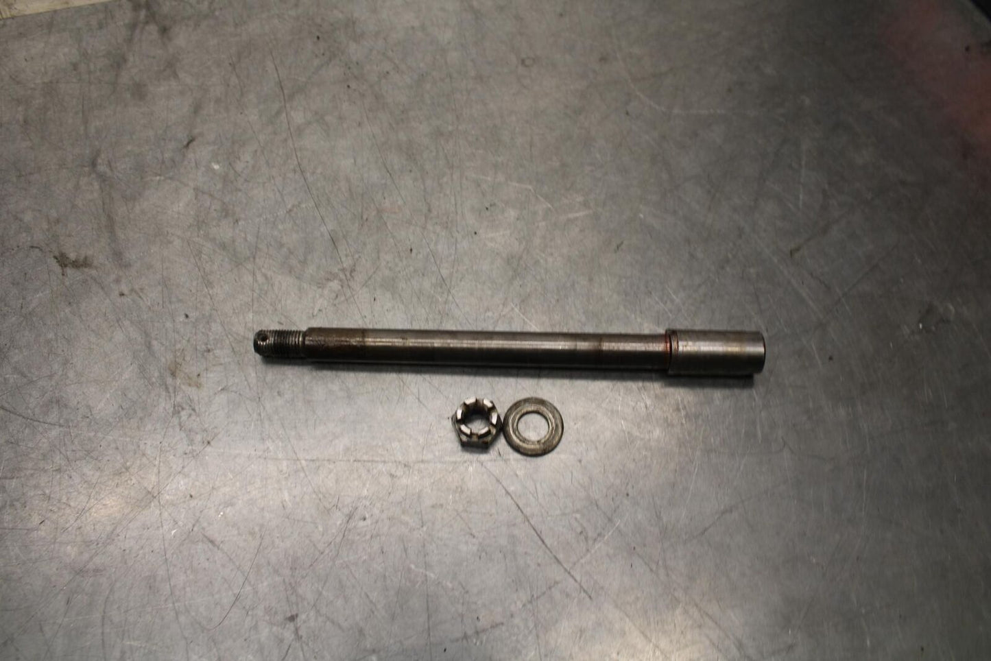 1977 Yamaha XS750 FRONT WHEEL RIM AXLE PIVOT BOLT 341-25181-01-00 BB554