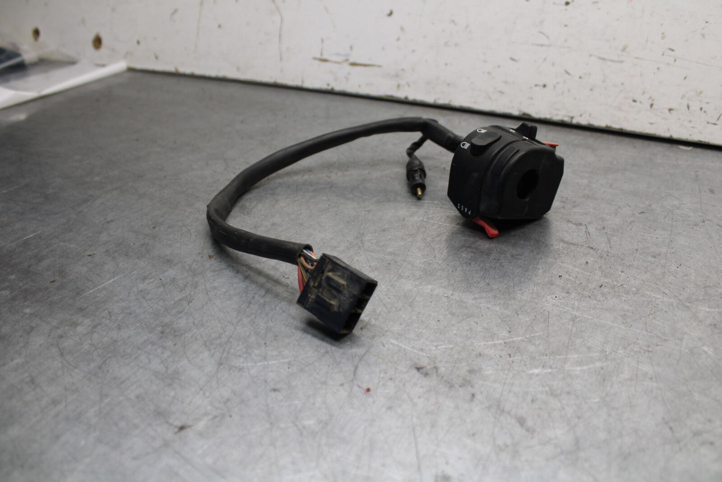 09-11 TRIUMPH DAYTONA 675 LEFT CLIP ON HANDLE HORN SIGNALS SWITCH SWITCHES BB652