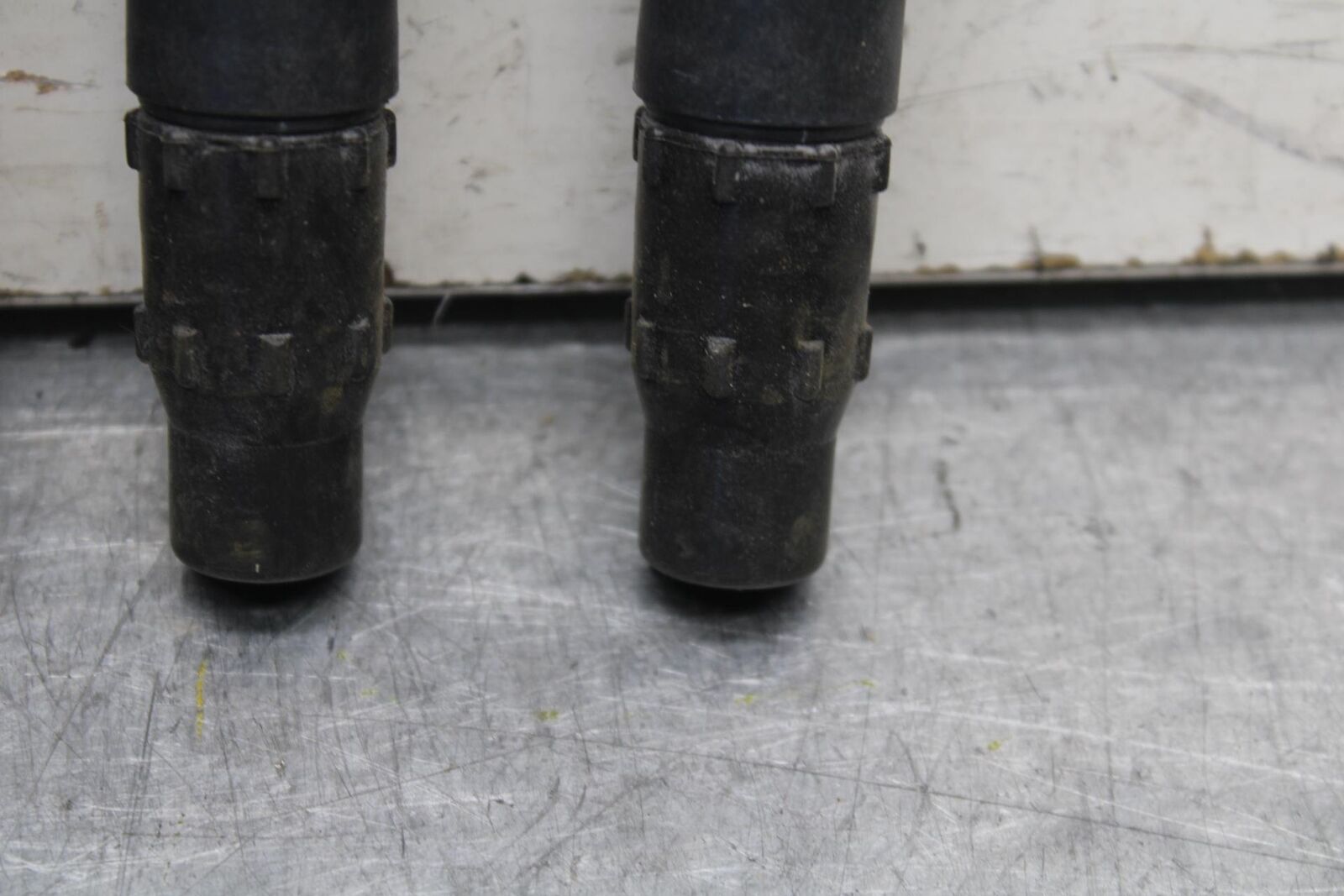 01 SUZUKI GSXR1000 IGNITION  COIL  PLUG CAPS 33410-35F00 33410-35F10 BB100 #B