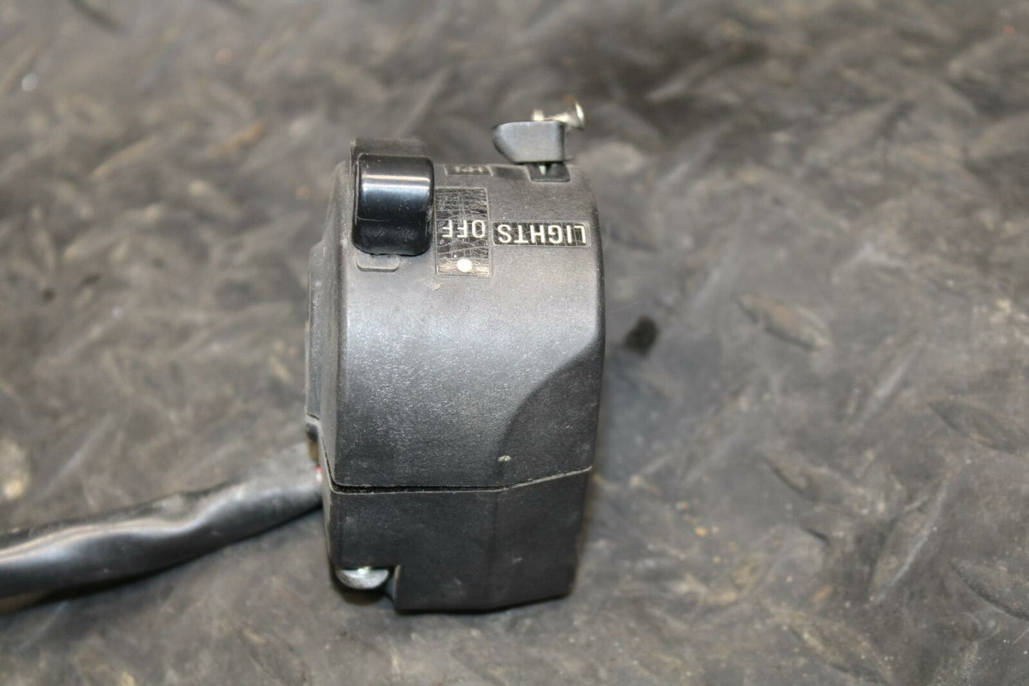 78 SUZUKI GS550E LEFT CLIP ON HANDLE HORN SIGNALS SWITCH SWITCHES BB212