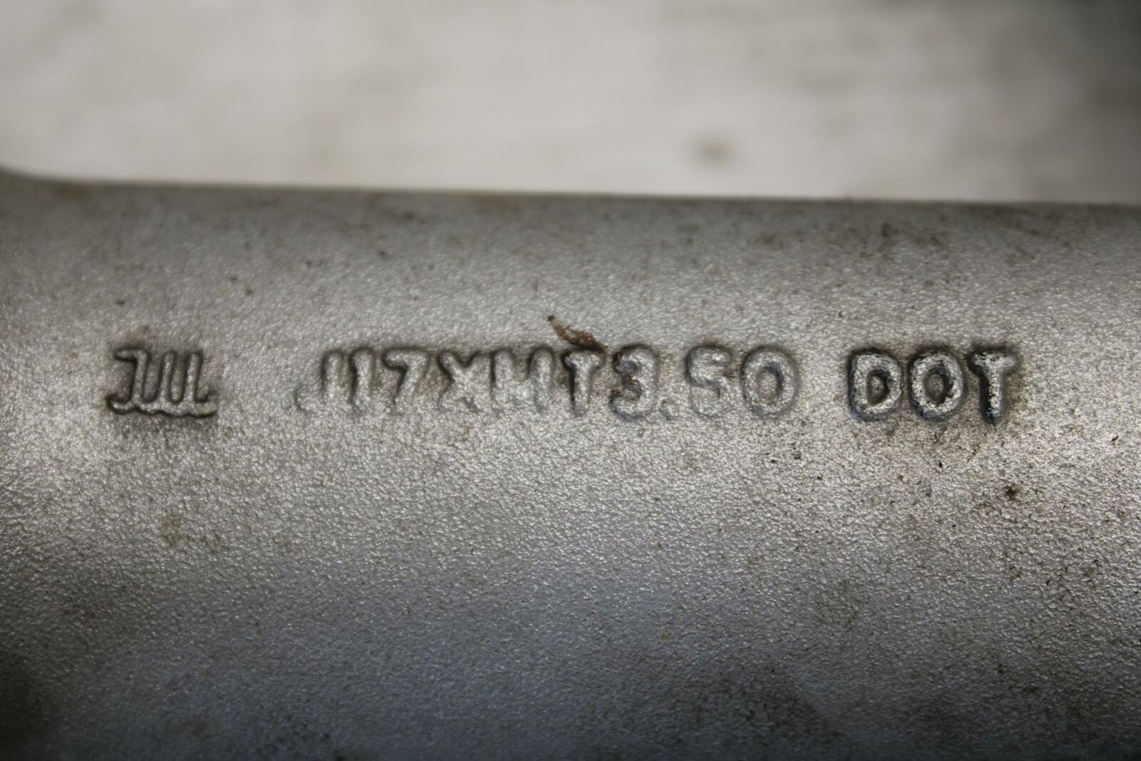 03-05 SUZUKI SV1000 FRONT WHEEL RIM  BB296