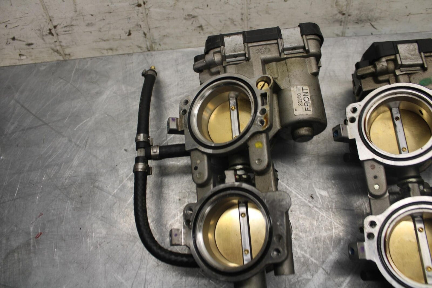 2010 Aprilia RSV1000R MAIN FUEL INJECTORS / THROTTLE BODIES BB513