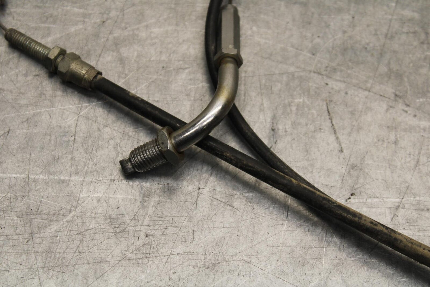 75 SUZUKI GT 550 CLUTCH THROTTLE BRAKECABLE LINE BB67