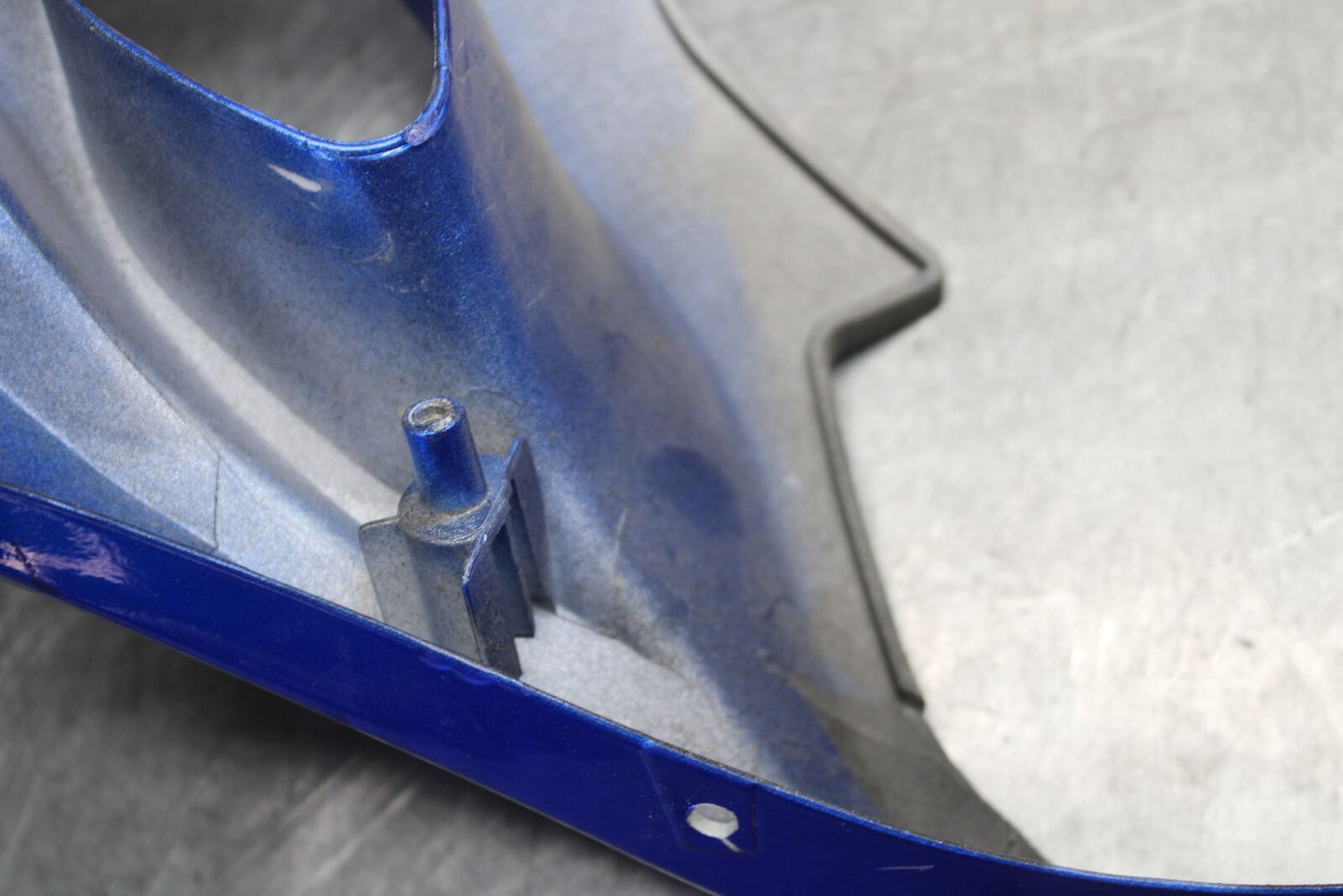04-05 SUZUKI GSXR600 FRONT UPPER NOSE FAIRING COWL SHROUD BB658