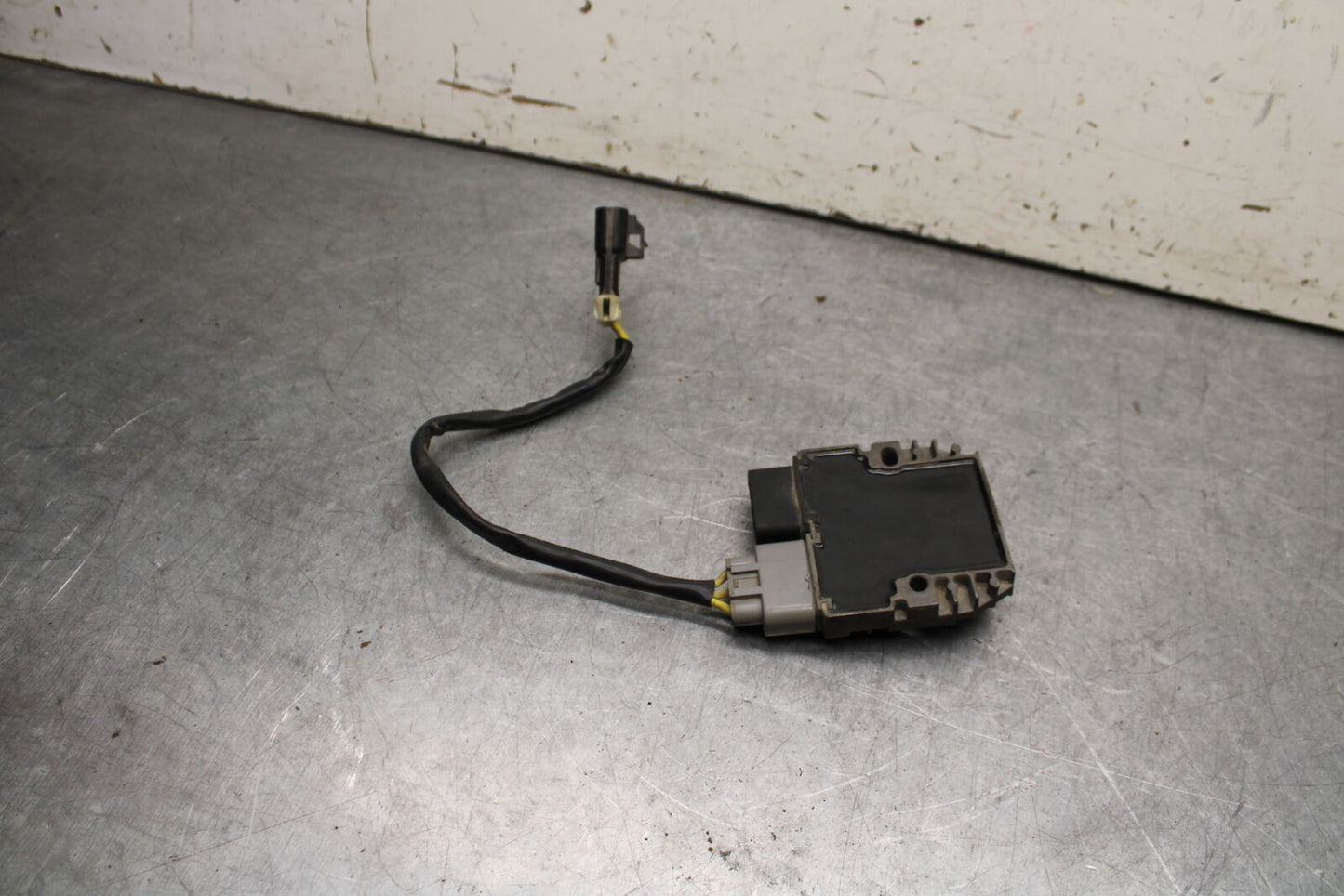 09-11 TRIUMPH DAYTONA 675 RECTIFIER VOLTAGE REGULATOR BB652