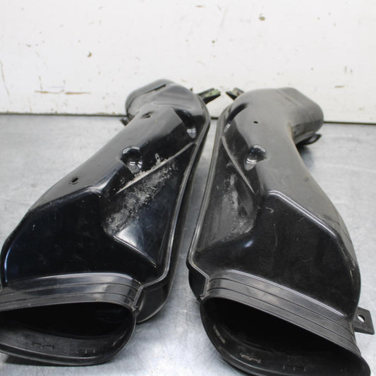 01-03 SUZUKI GSXR600 RIGHT LEFT AIR INTAKE DUCTS 94420-35F13 94430-35F11 BB633