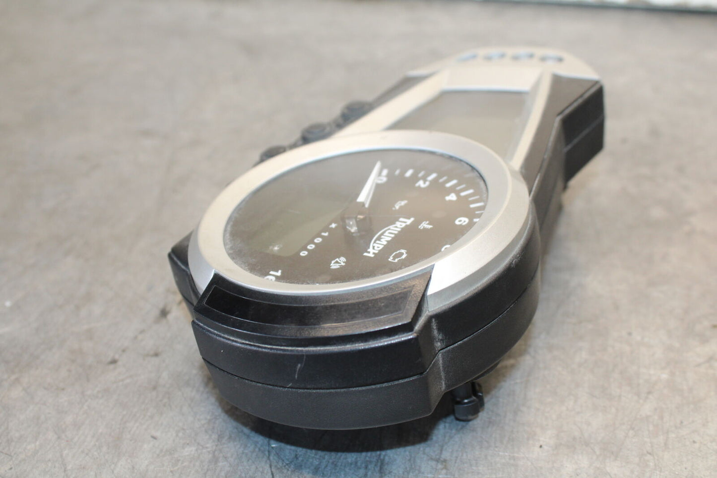 07-08 TRIUMPH DAYTONA 675 SPEEDO TACH GAUGES DISPLAY CLUSTER SPEEDOMETER BB685