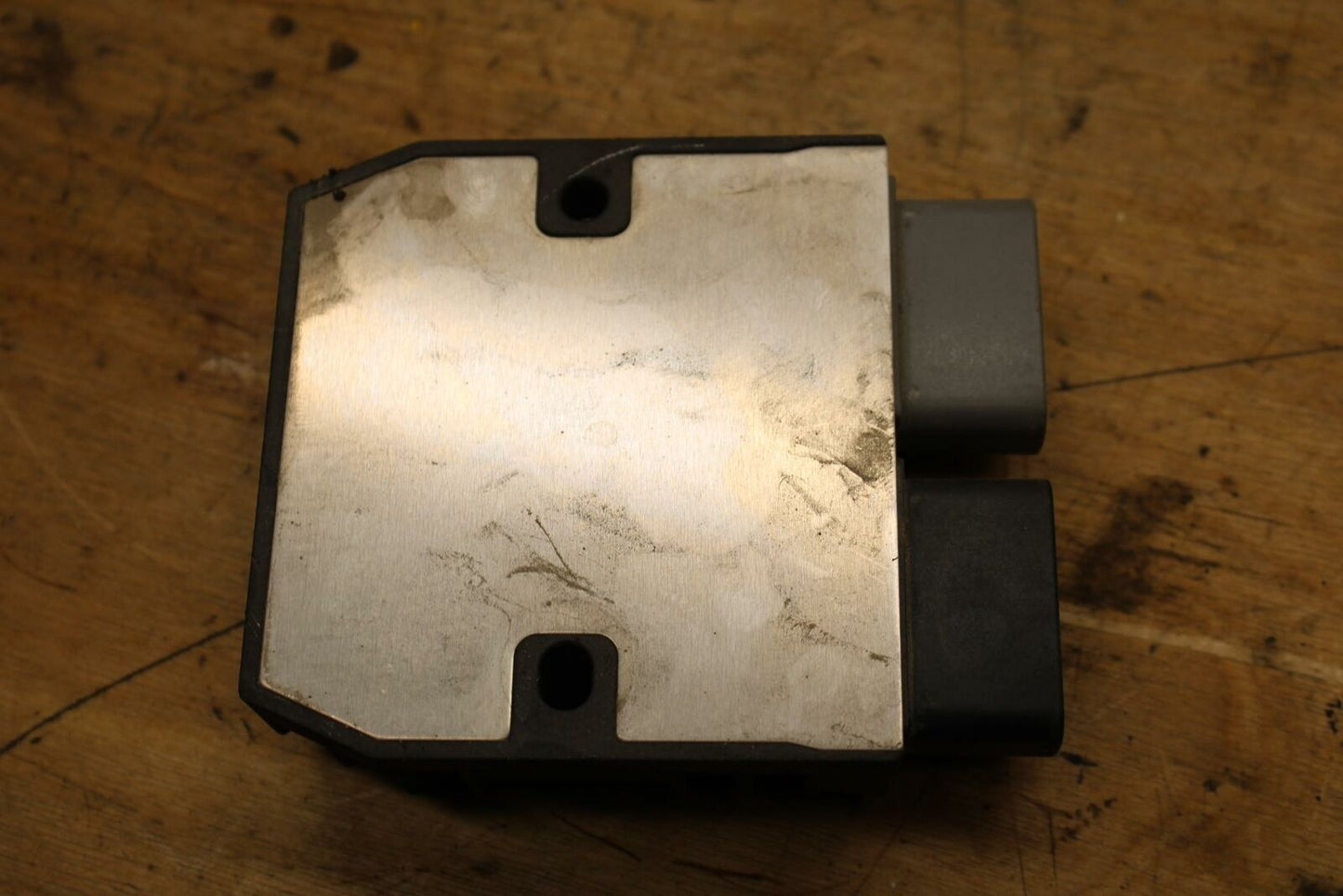 04-05 KAWASAKI NINJA ZX10R RECTIFIER VOLTAGE REGULATOR BB322