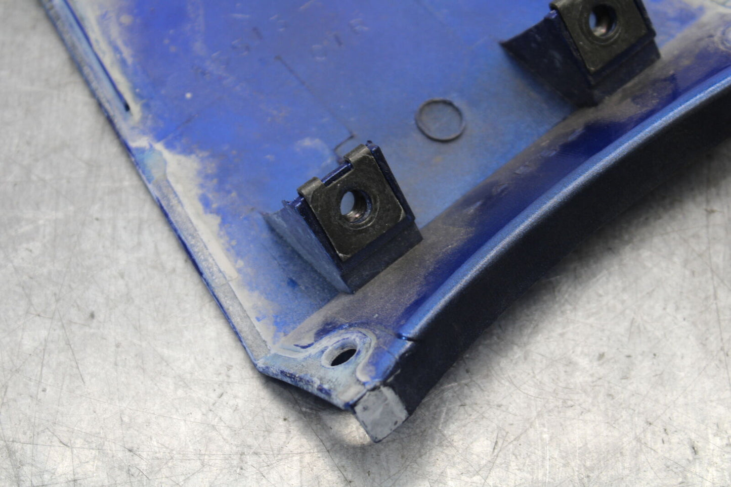 03-07 SUZUKI SV1000S CENTER REAR BACK TAIL FAIRING COVER TRIM COWL BB657