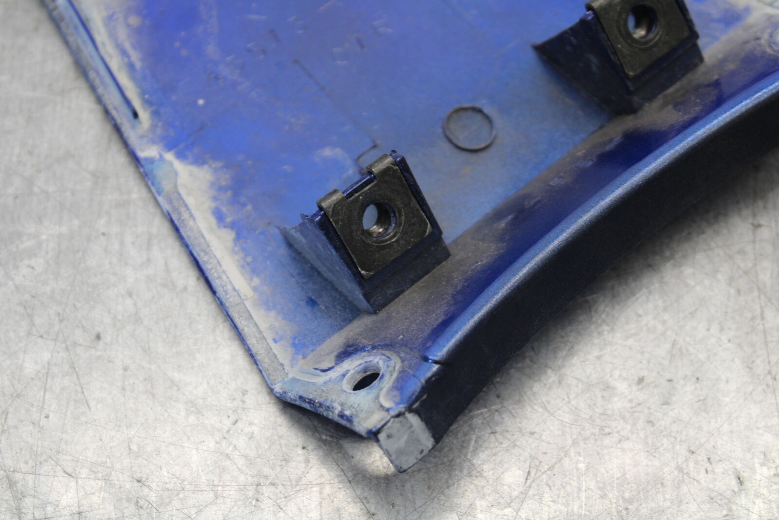 03-07 SUZUKI SV1000S CENTER REAR BACK TAIL FAIRING COVER TRIM COWL BB657