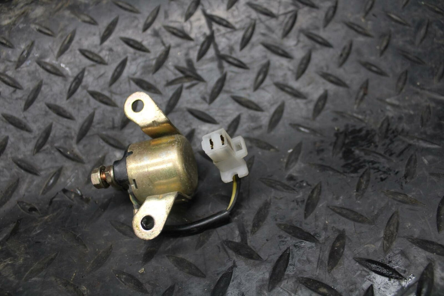 86 SUZUKI GS750ES ENGINE STARTER RELAY STARTING MOTOR SWITCH BB233
