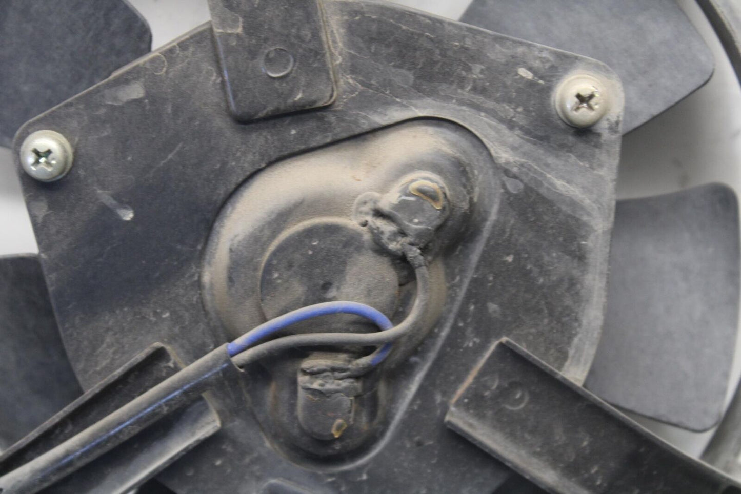 01-03 SUZUKI GSXR600 ENGINE RADIATOR COOLING FAN 17800-35F00 BB633