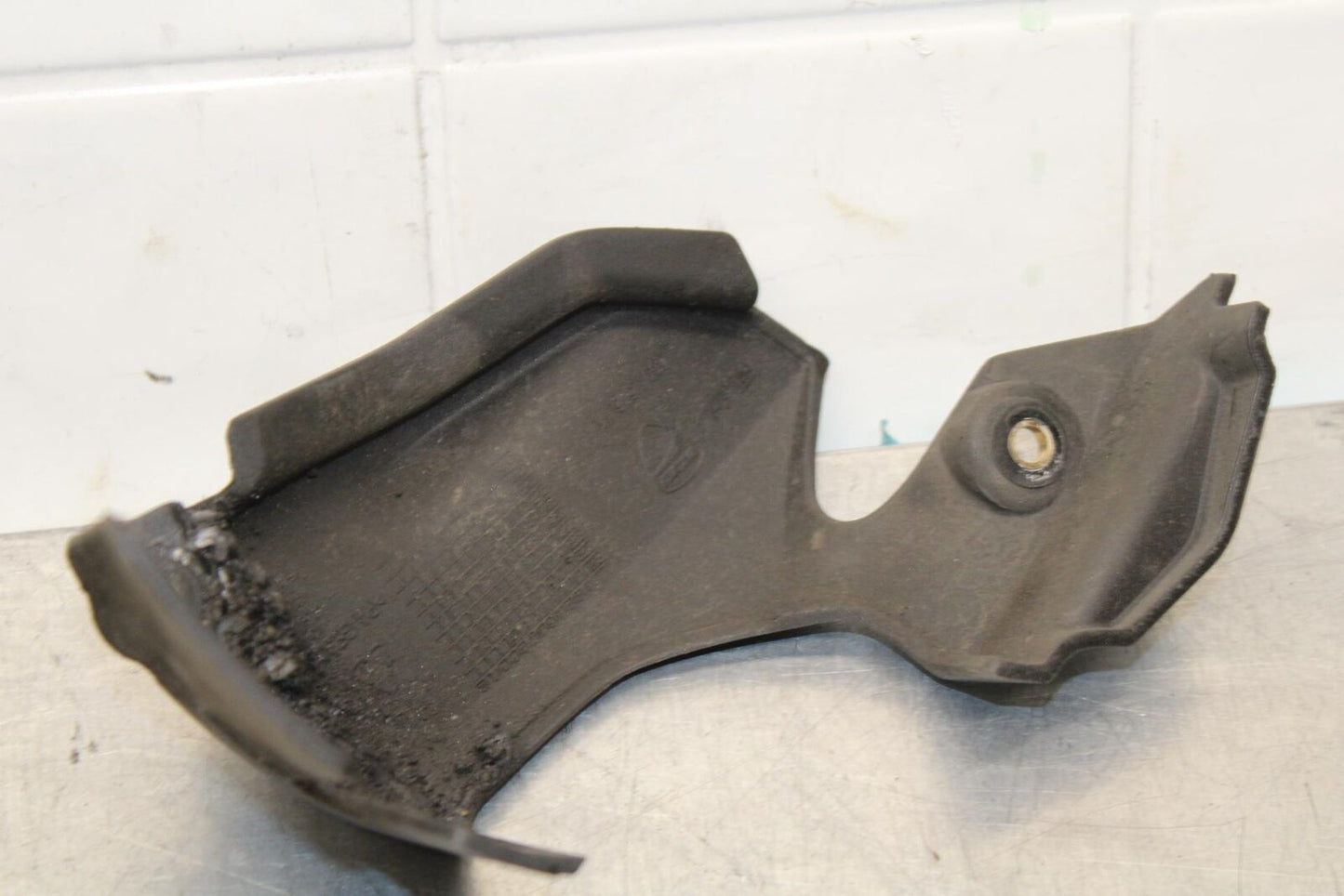 2013 Ducati 1199 Panigale ENGINE SPROCKET COVER BB581