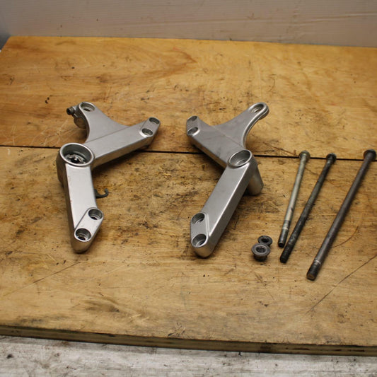 02-03 SUZUKI VSTROM 1000 ENGINE MOTOR MOUNTS BB331