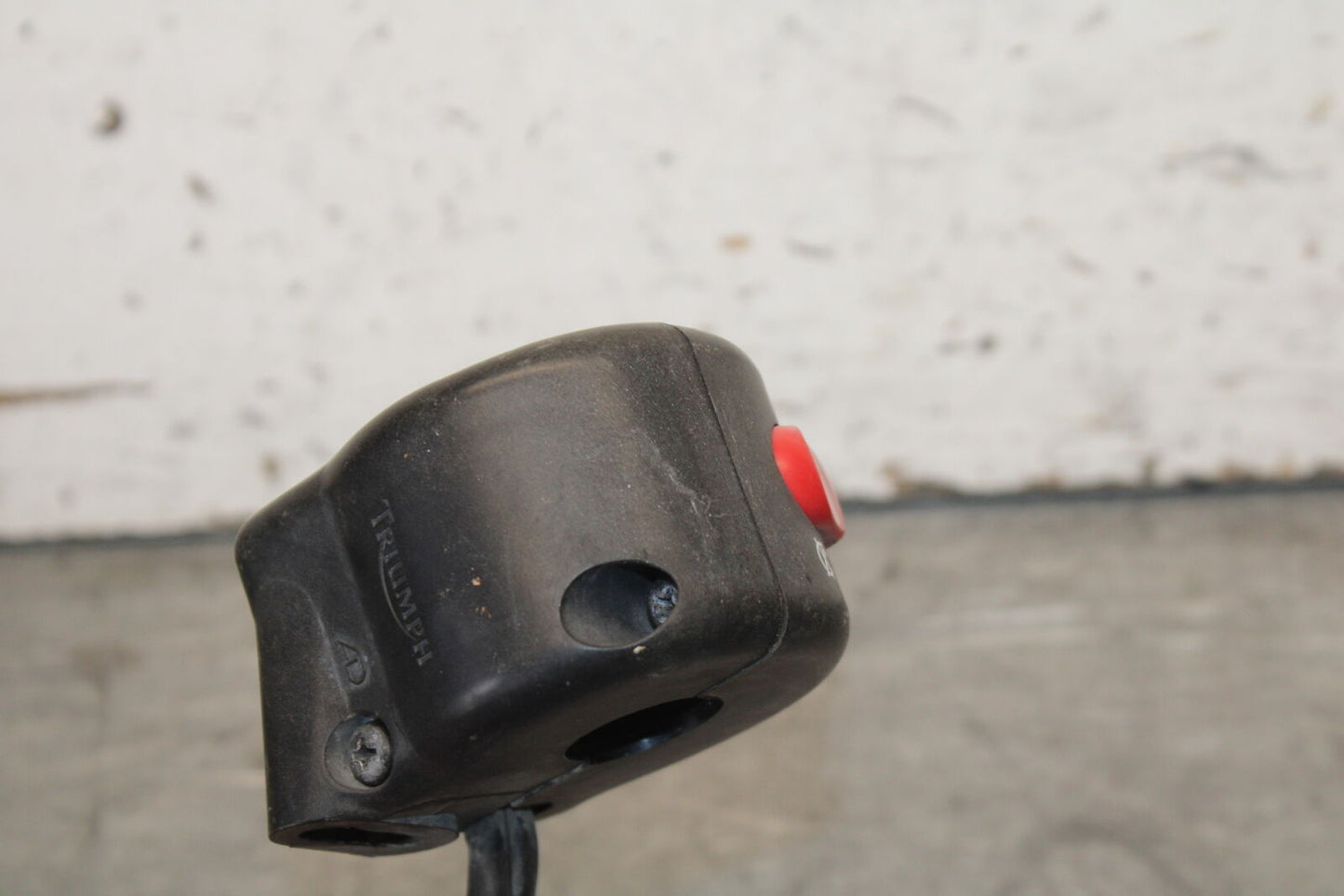 01-06 TRIUMPH TIGER 955I RIGHT CLIP ON HANDLE KILL OFF START SWITCH BB693