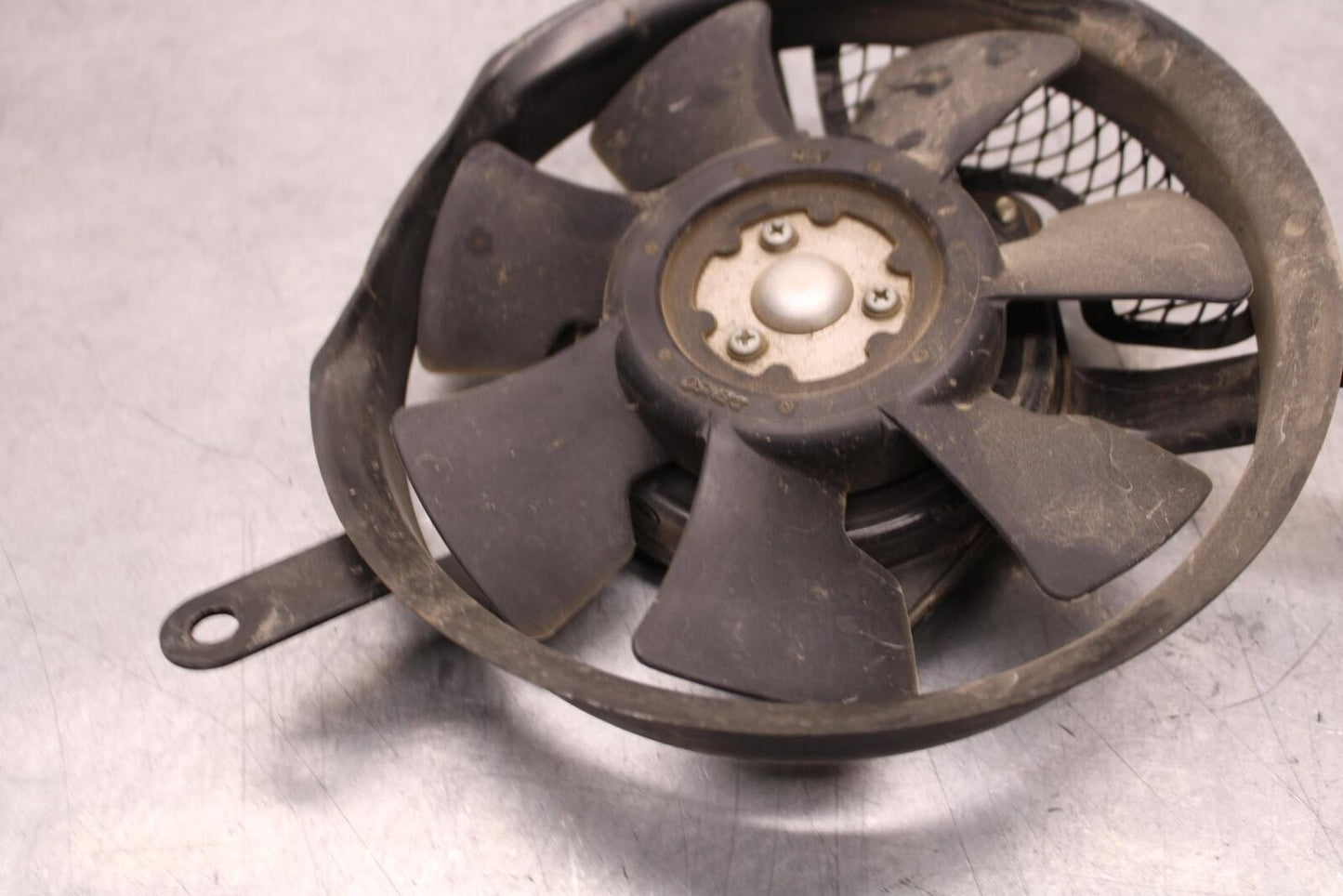 2001 Suzuki GSXR600 ENGINE RADIATOR COOLING FAN 17800-35F00 BB59