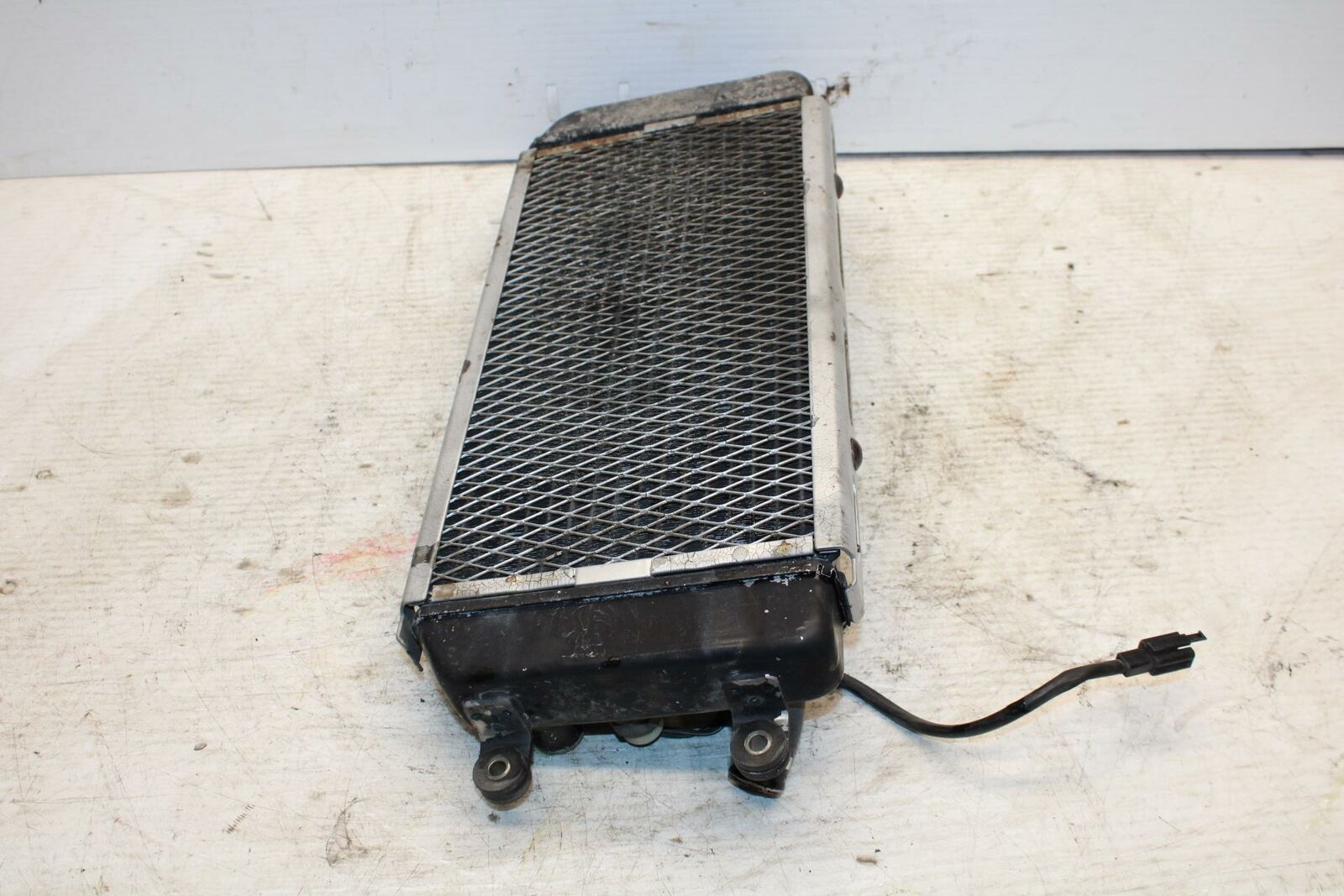 00-04 SUZUKI MARAUDER 800 VZ800 ENGINE COOLER COOLING RADIATOR RADIATER BB305